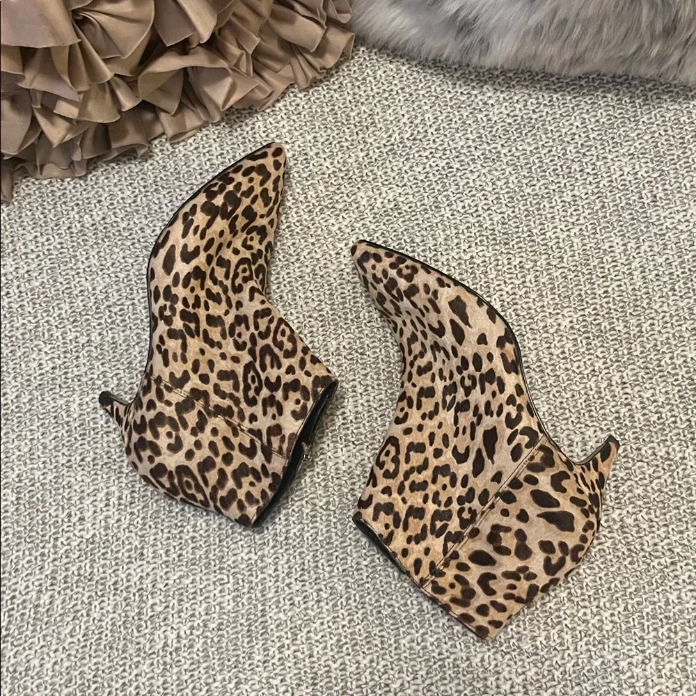 Sam Edelman Women’s Kinzey Pony hair Leopard Pointy Kitten Heel Ankle Boots 6